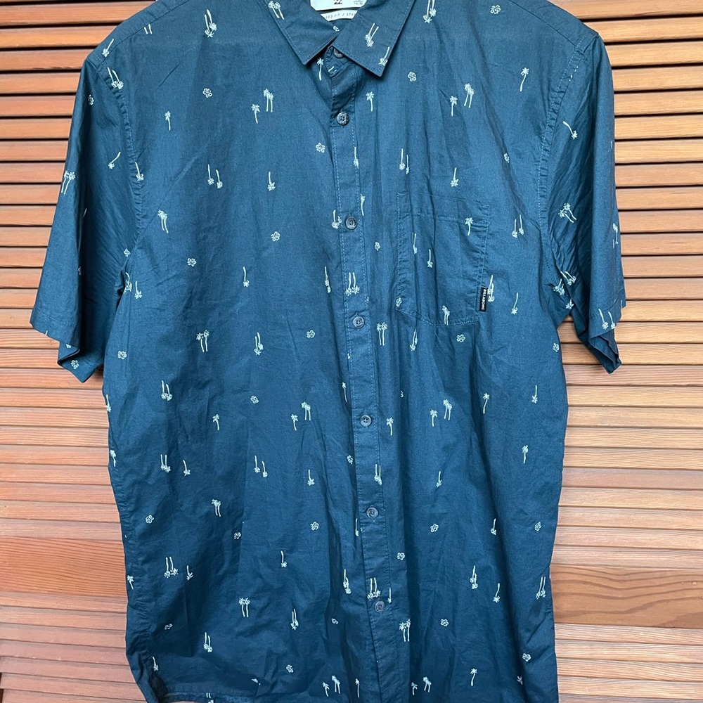 Billabong Button up T shirt